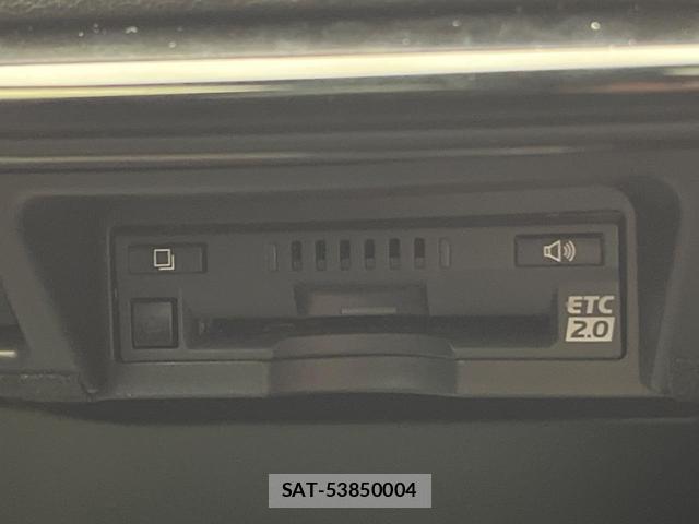 Toyota CROWN HYBRID 2020-05 8817848-12