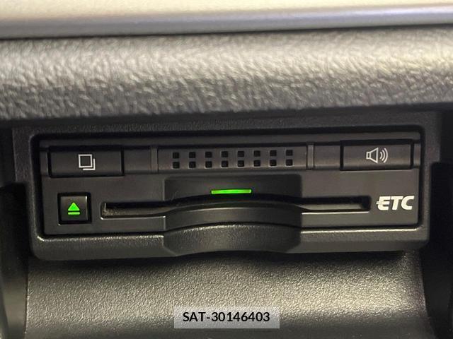 Toyota CROWN HYBRID 2013-04 8817849-13