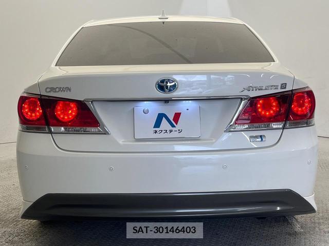 Toyota CROWN HYBRID 2013-04 8817849-17
