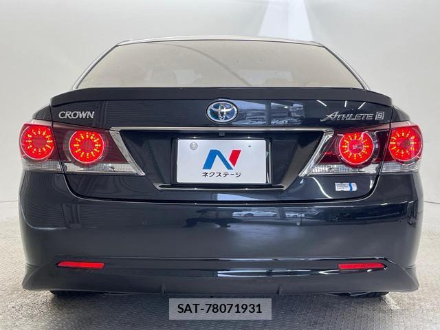 Toyota CROWN HYBRID 2017-09 8817850-16