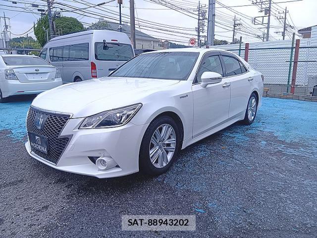 Toyota CROWN HYBRID 2015-08 8818007-2