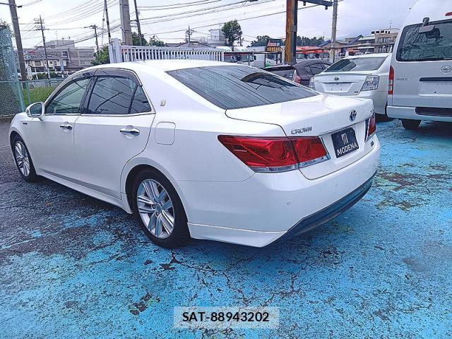 Toyota CROWN HYBRID 2015-08 8818007-4