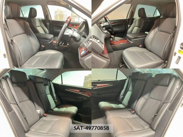 Toyota CROWN MAJESTA 2014-03 8812790-3
