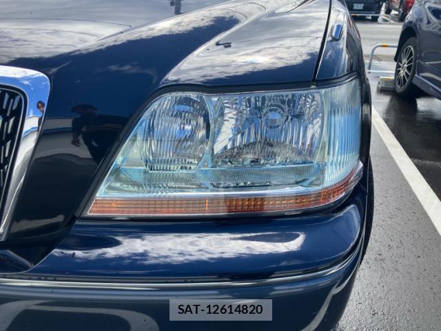 Toyota CROWN MAJESTA 2001-10 8813359-3