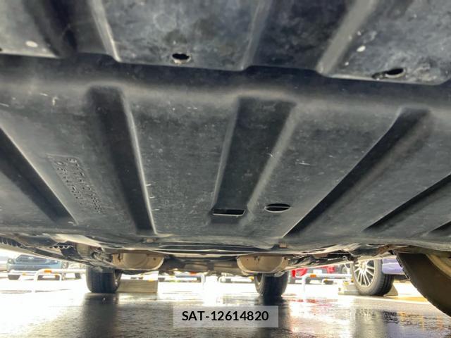 Toyota CROWN MAJESTA 2001-10 8813359-4