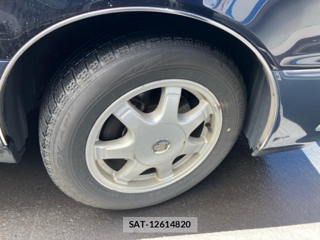 Toyota CROWN MAJESTA 2001-10 8813359-6