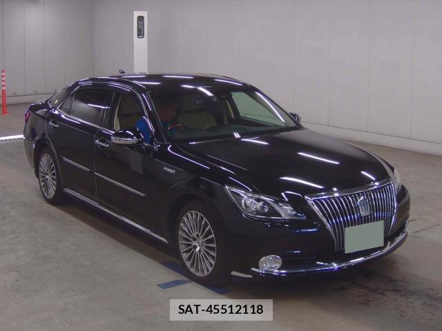 Toyota CROWN MAJESTA 2016-08 8814230-0