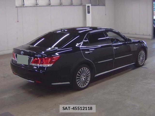 Toyota CROWN MAJESTA 2016-08 8814230-4