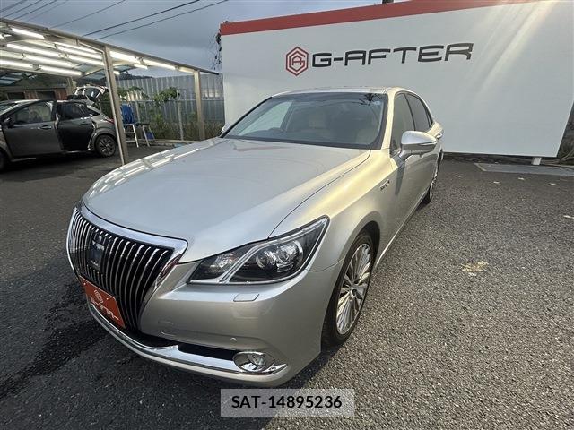Toyota CROWN MAJESTA 2015-01 8815442-13
