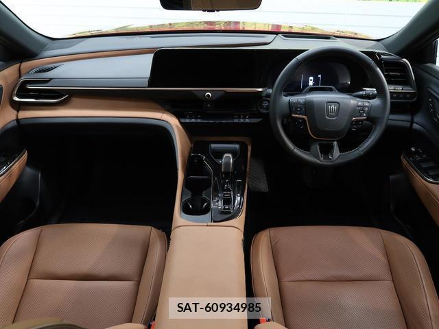 Toyota CROWN 2024-07 8812035-1