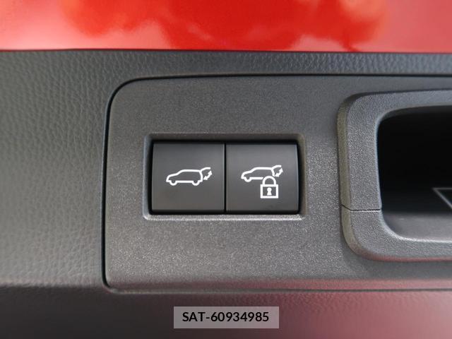 Toyota CROWN 2024-07 8812035-10