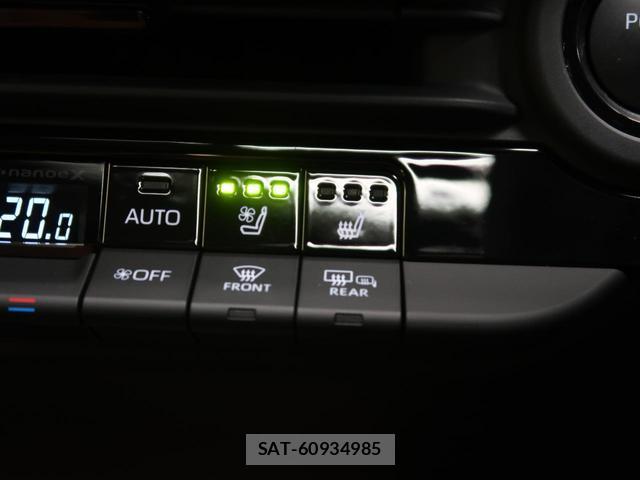 Toyota CROWN 2024-07 8812035-7
