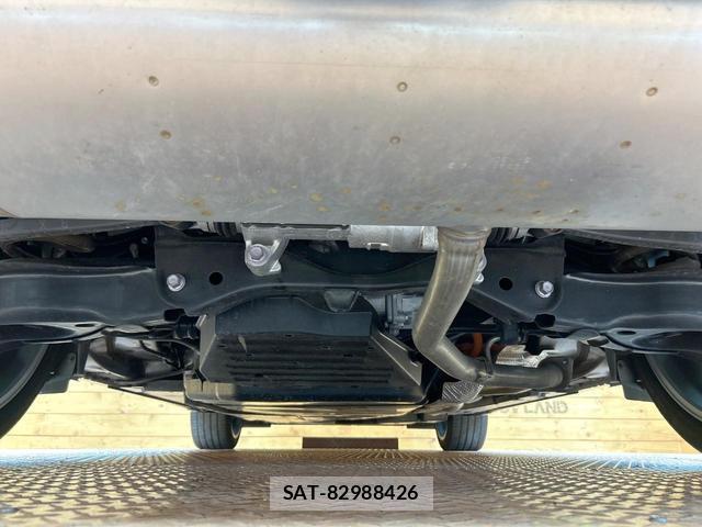 Toyota CROWN 2024-04 8812209-18