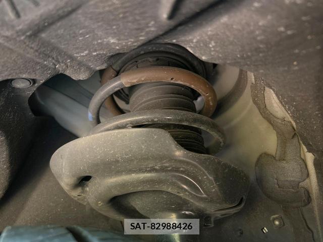 Toyota CROWN 2024-04 8812209-19