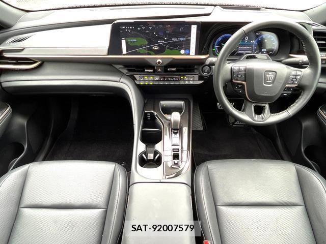 Toyota CROWN 2024-06 8812218-1