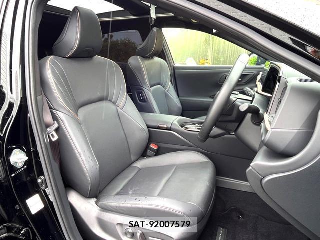 Toyota CROWN 2024-06 8812218-11