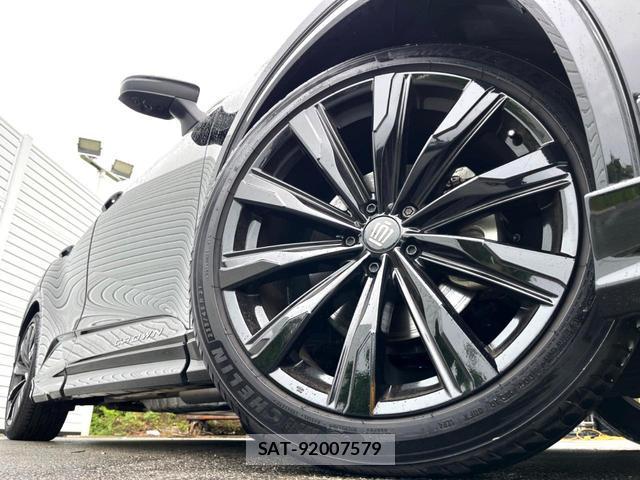 Toyota CROWN 2024-06 8812218-17