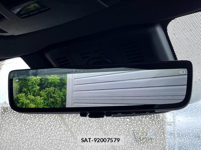Toyota CROWN 2024-06 8812218-4
