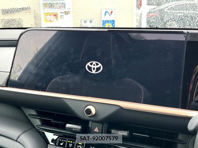 Toyota CROWN 2024-06 8812218-5