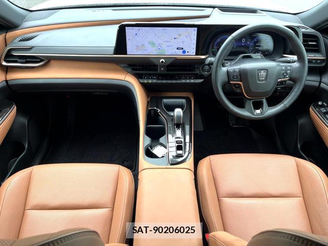 Toyota CROWN 2024-03 8812224-1