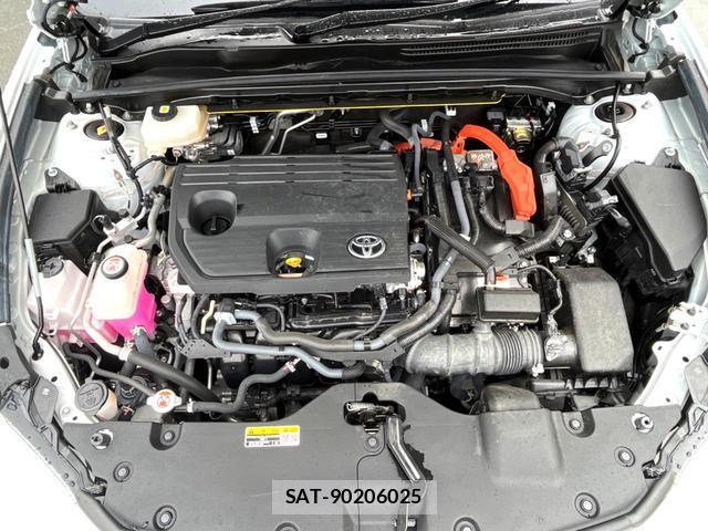 Toyota CROWN 2024-03 8812224-18