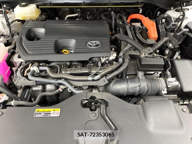 Toyota CROWN 2024-06 8812650-17
