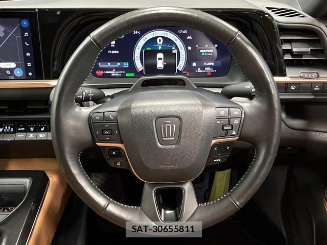 Toyota CROWN 2024-06 8812651-10