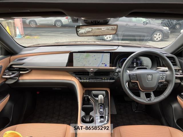 Toyota CROWN 2025-03 8813954-2
