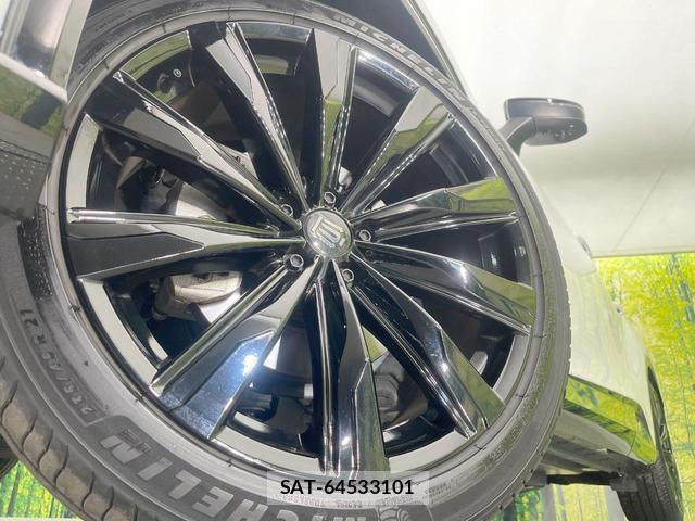 Toyota CROWN 2024-08 8813980-12