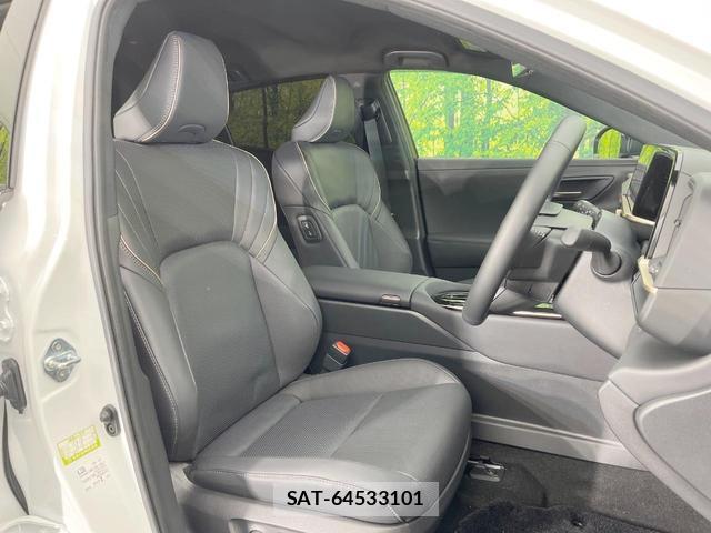 Toyota CROWN 2024-08 8813980-7