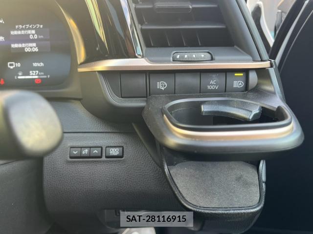 Toyota CROWN 2025-09 8814632-7