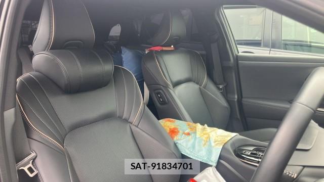 Toyota CROWN 2025-04 8815529-5