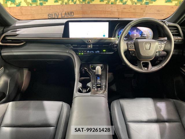 Toyota CROWN 2025-07 8815903-1