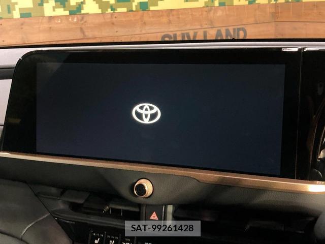 Toyota CROWN 2025-07 8815903-2