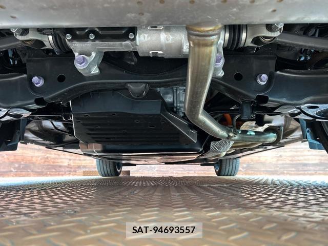 Toyota CROWN 2025-05 8816075-18