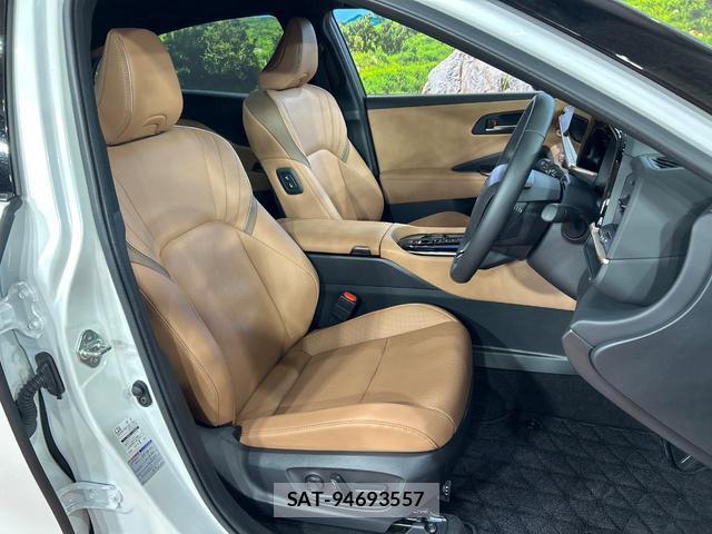 Toyota CROWN 2025-05 8816075-7
