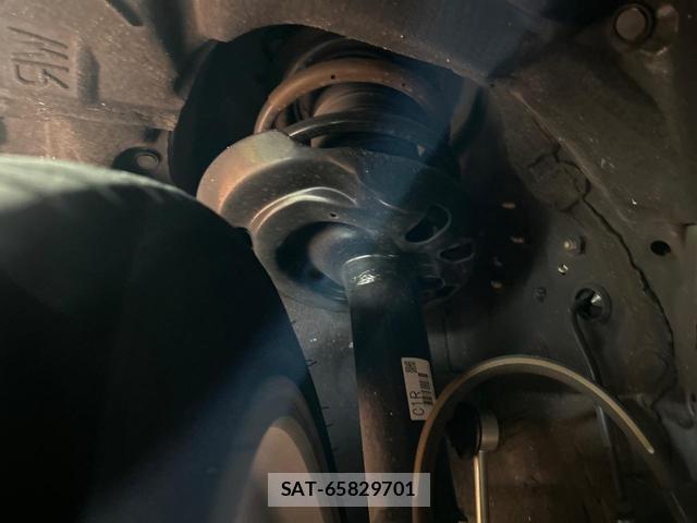 Toyota CROWN 2024-01 8816078-19