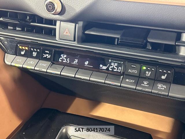 Toyota CROWN 2024-06 8816082-6