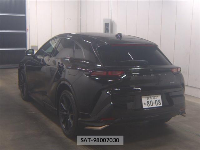 Toyota CROWN 2024-09 8816195-1