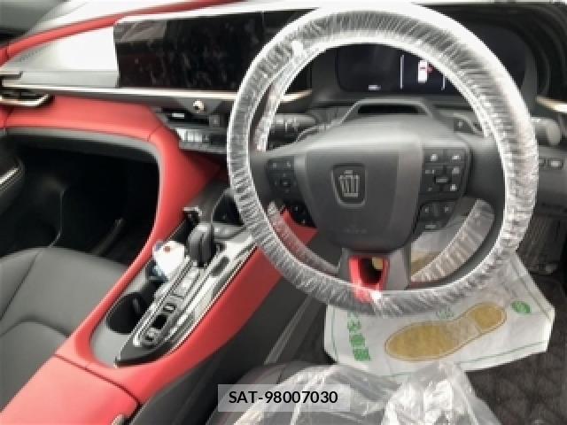 Toyota CROWN 2024-09 8816195-2