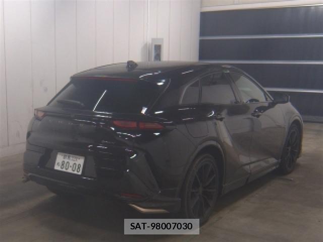 Toyota CROWN 2024-09 8816195-4