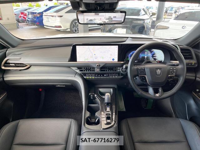 Toyota CROWN 2024-01 8817208-1