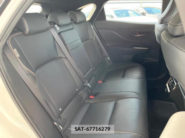 Toyota CROWN 2024-01 8817208-6