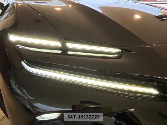 Toyota CROWN 2024-04 8817214-11