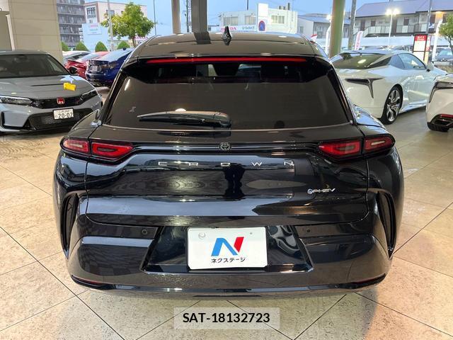 Toyota CROWN 2024-04 8817214-14