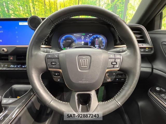 Toyota CROWN 2024-08 8817572-10
