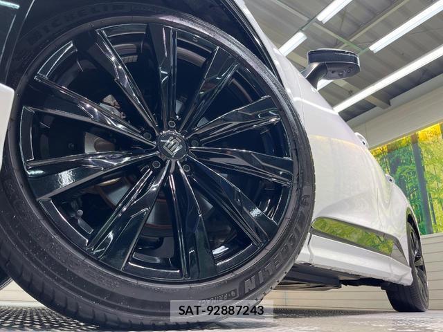 Toyota CROWN 2024-08 8817572-12