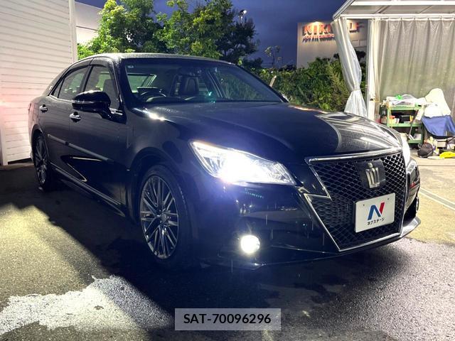 Toyota CROWN 2012-12 8812230-16