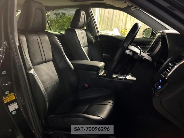 Toyota CROWN 2012-12 8812230-8
