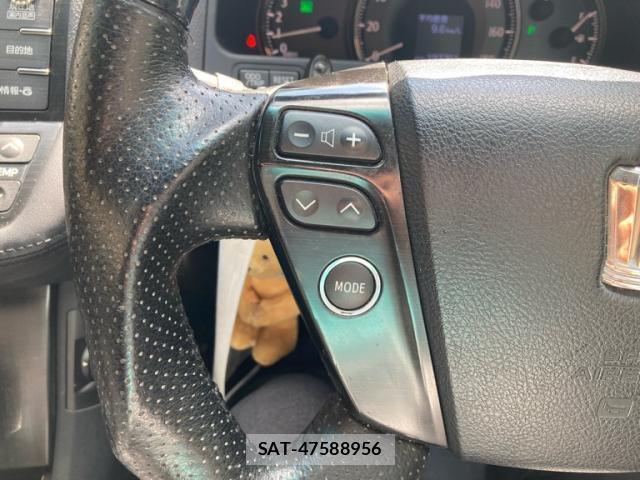 Toyota CROWN 2008-10 8813535-11